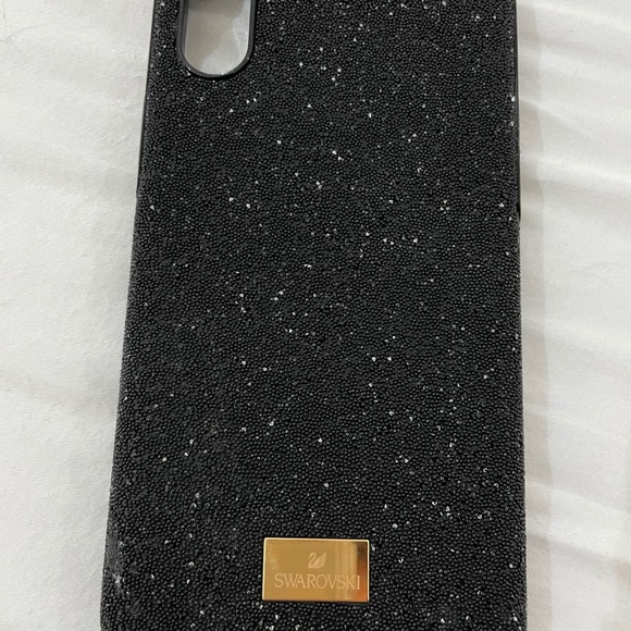 Swarovski Smartphone Case with Bumper - Picture 6 of 7